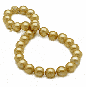 13.1 x 14.9mm Golden South Sea Necklace