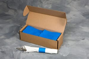 4 1/2" x 1 1/2" Paper Napkin Bands (2,000 bands/pack) - Blue 4 1/2" x 1 1/2" Paper Napkin Bands (2,000 bands/pack) - Blue