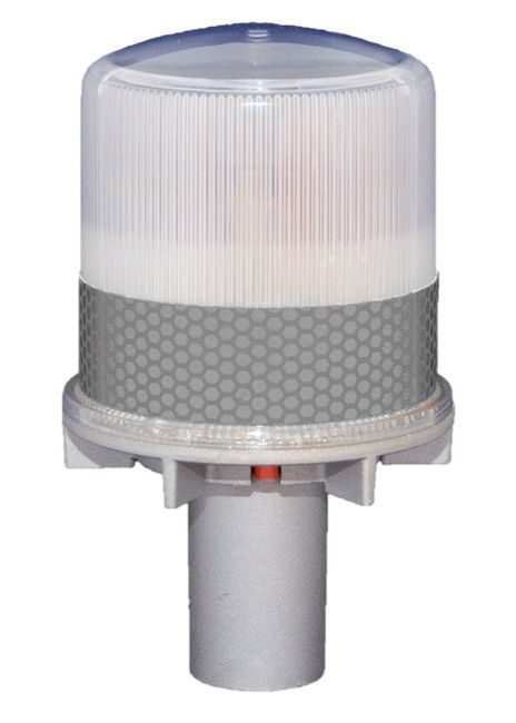 Solar Warning Light for Channels, Construction Sites and Work Zones - Constant Operation