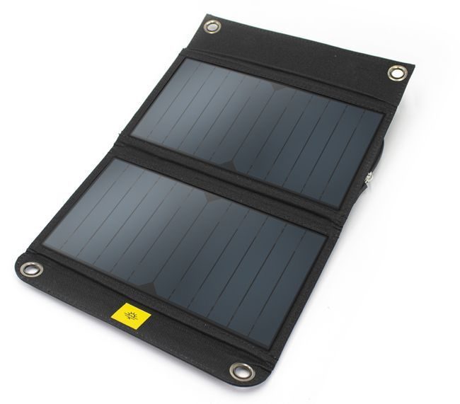 Kestrel 40 Solar Charger and Integrated Battery