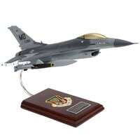 Elite F-16C Falcon Model Airplane 1/32nd Scale Elite F-16C Falcon Model Airplane 1/32nd Scale