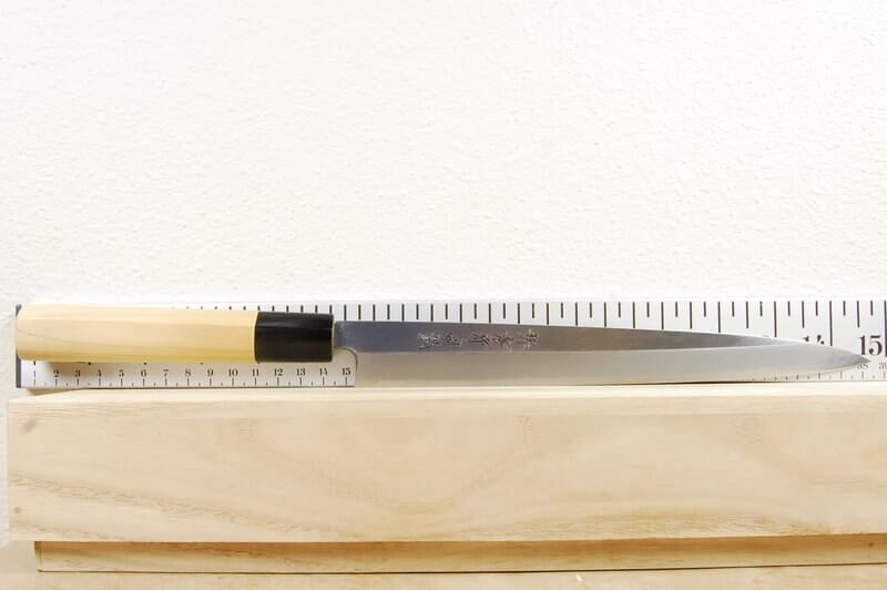 takayuki-tokujuo-white-2-yanagiba-240mm-43.png