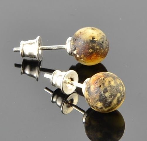 Earth Colors Amber Stud Earrings Made of Raw Baltic Amber