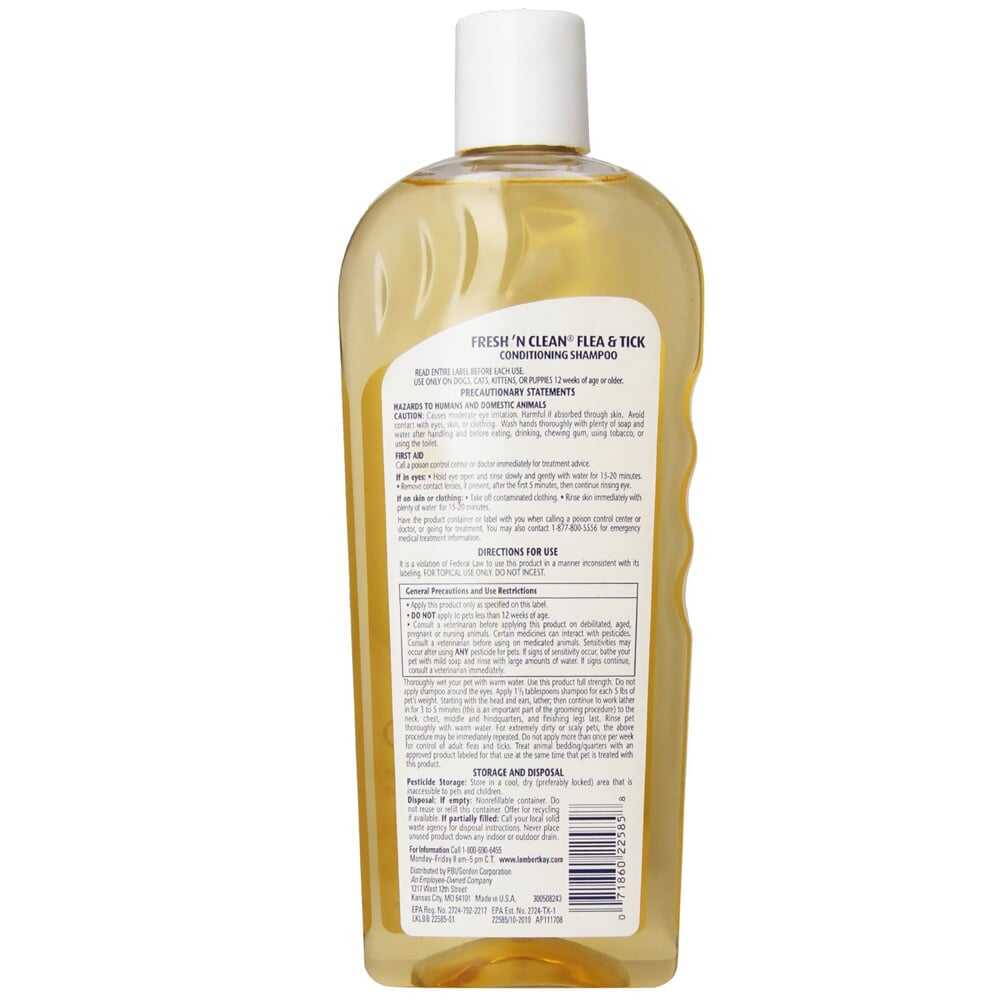 Lambert Kay Fresh 'N Clean Flea & Tick Conditioning Shampoo for Dogs