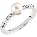 Cultured Freshwater Pearl Ring in 14 Karat  Gold Freshwater Cultured Pearl & .07 Carat Diamond Ring